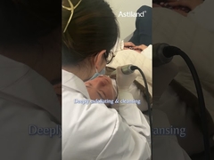 우리 의 HydraFacial 경험 ∙ 몇 분 안 되어 반짝이는 피부